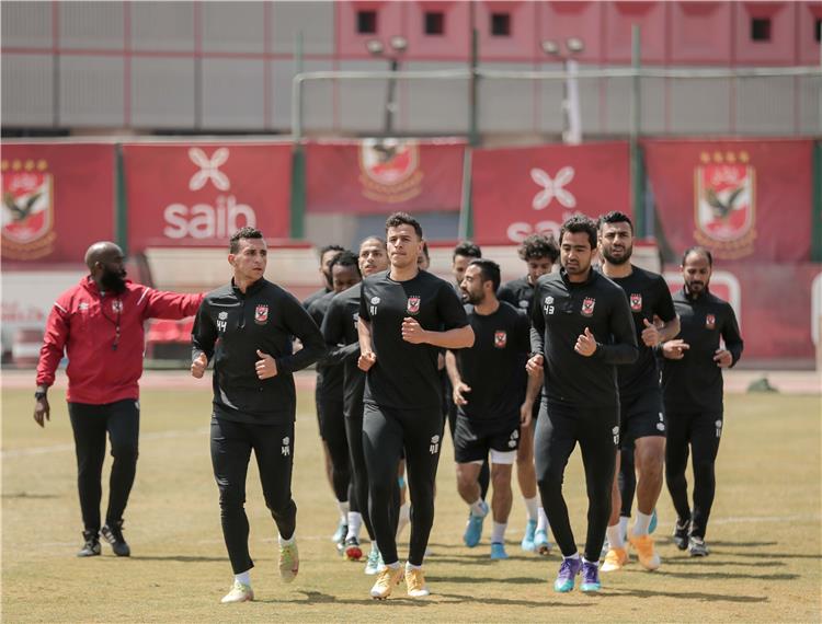 أخبار الأهلي مران الأهلي | موسيماني يجتمع باللاعبين.. وفحص طبي لـ محمد عبد المنعم